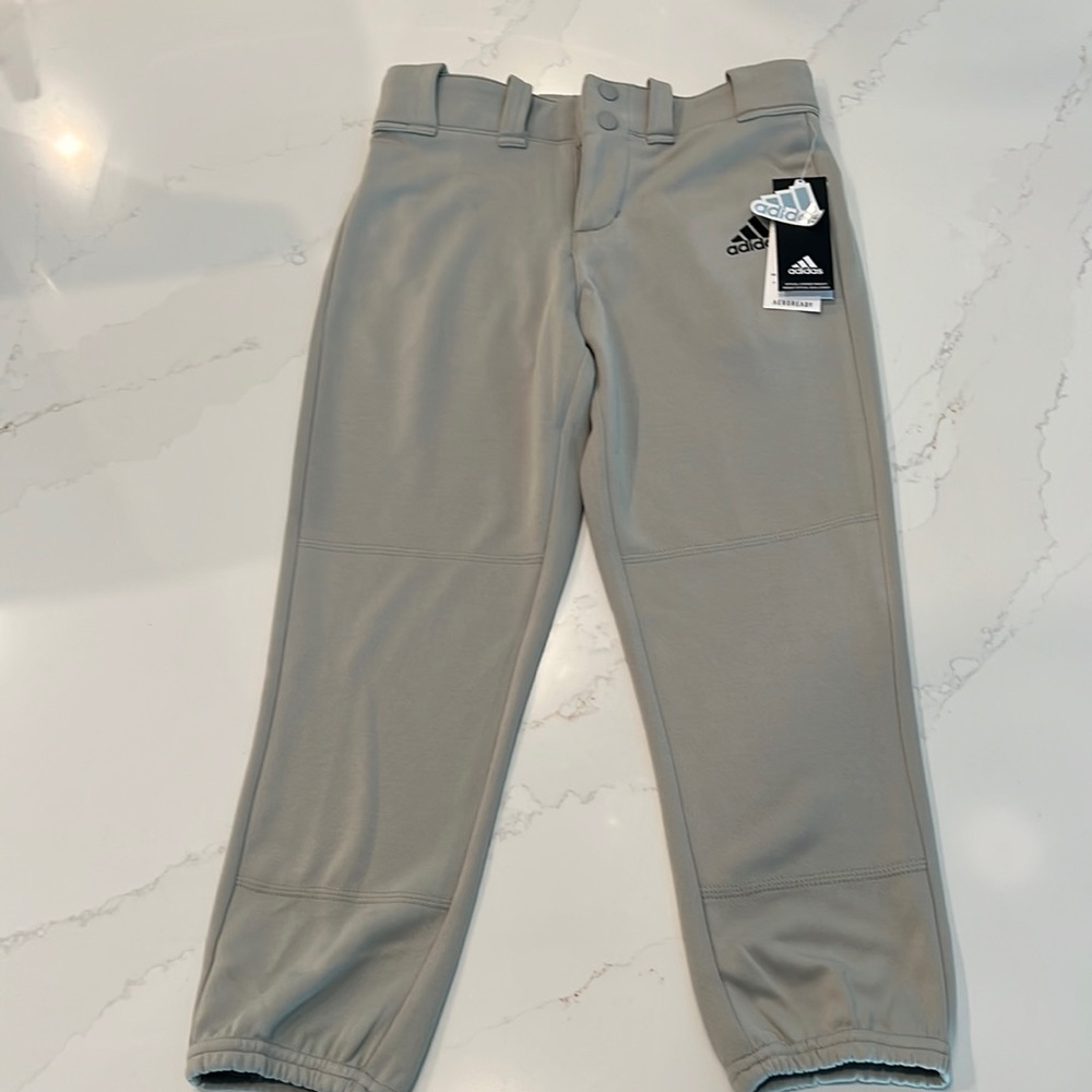 Women’s grey baseball/softball pants. Size XS. Never worn. Perfect condition.